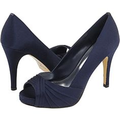 navy shoes what about navy blue shoes for me and white shoes for the bridesmaids? URJUANY