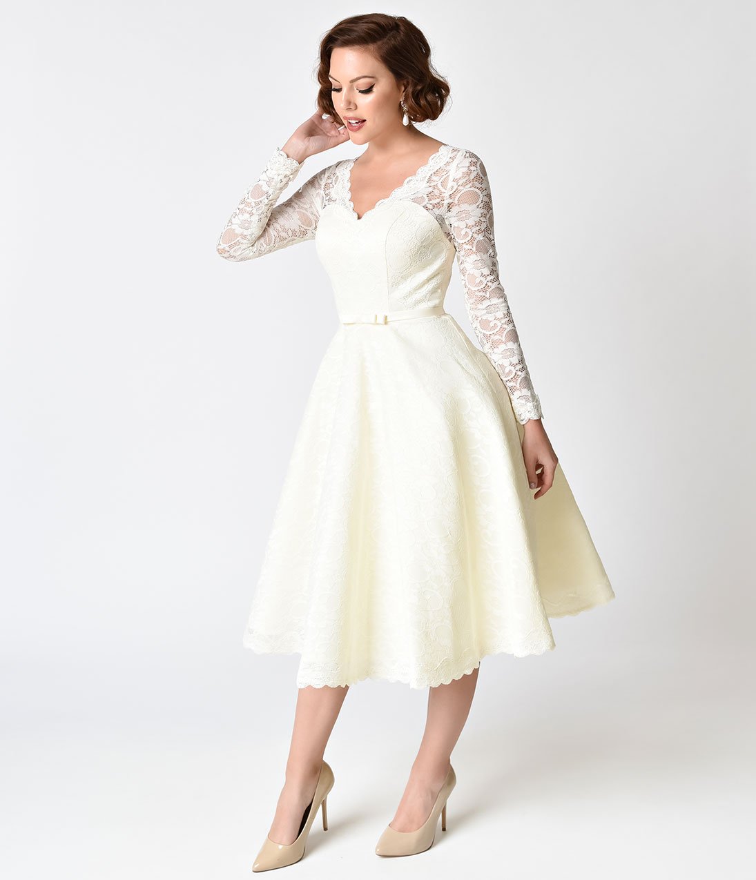 Get the ancient look with 1940’s style dresses