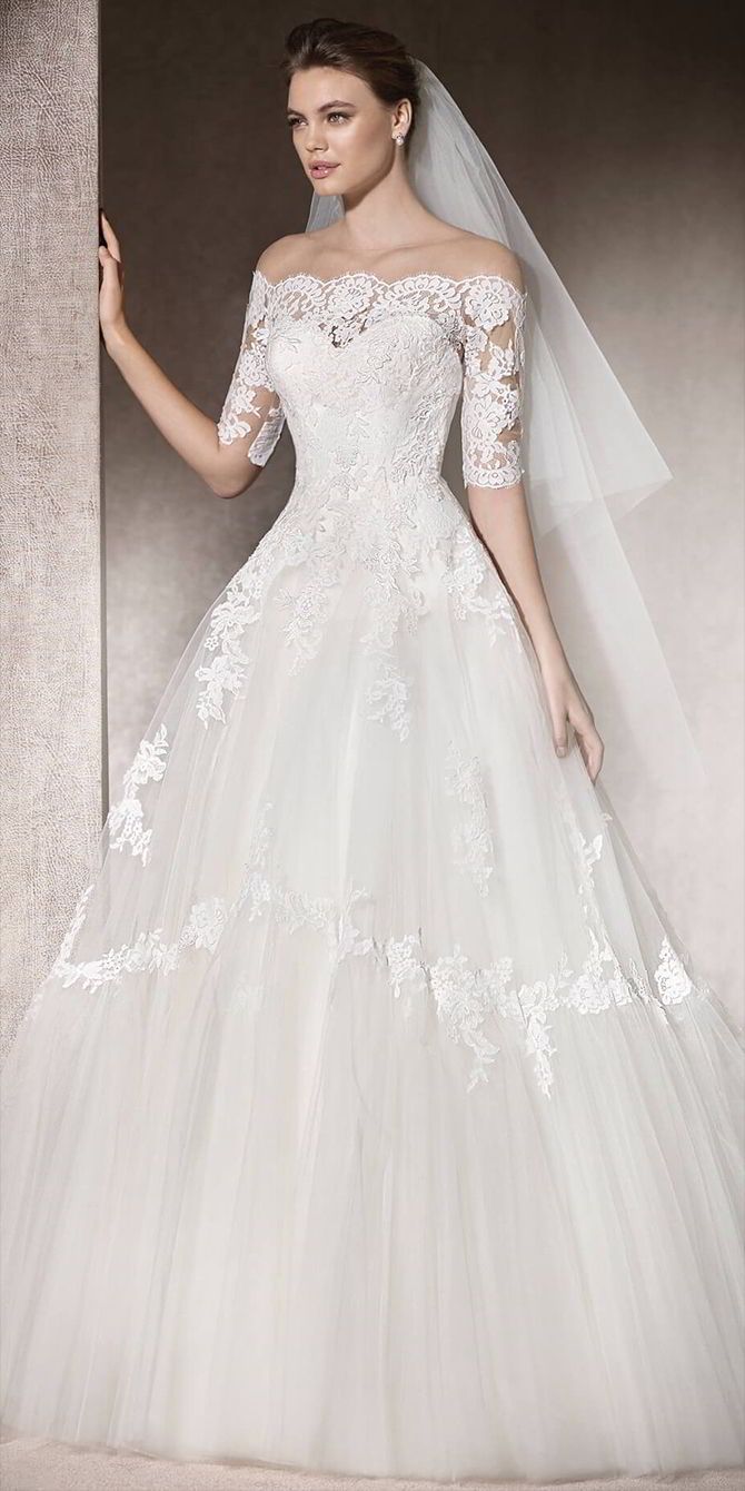 Princess Wedding Dresses romantic princess wedding dress in tulle with a wide skirt decorated with  lace, thread DBUJUAD